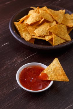 Cips cips. Lezzetli tuzlu tortilla snack.