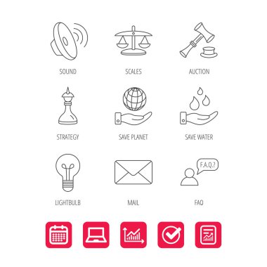 Strateji, açık artırma ve ölçekler adalet simgeler.