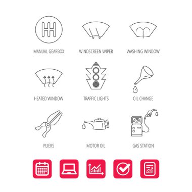 Motor yağı değiştirmek, trafik ışıkları ve pense.