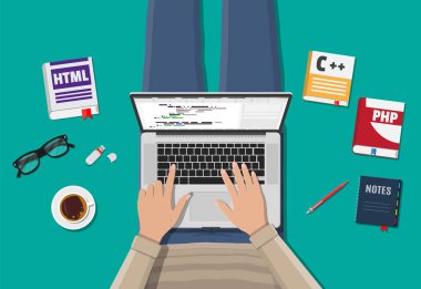 Masaüstü serbest programcı veya coder.