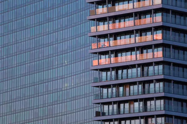 Gün batımı, iş sırasında daireler lüks gökdelen İnşaat 