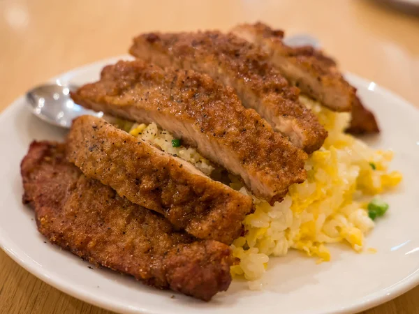 Domuz eti dükkanı kovuldun pilav closeup ateş, Tayvan gıda 1