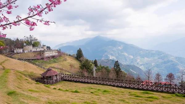 Cingjing Farm, Taichung city, Tayvan 3 dağ manzarası