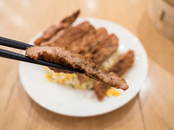 扬州炒饭猪肉店开了枪，台湾食品 2 的特写 — 图库照片