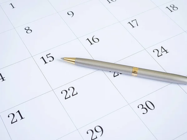 Pen pålagt kalender skrivbord 3 — Stockfoto