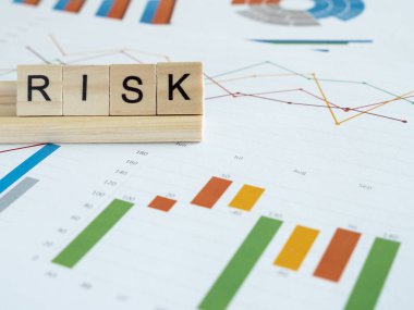 Kelime büyü Risk üzerinde grafik ve Grafik raporu 1