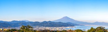 Fuji Dağı ve Shimizu Endüstriyel Liman 1 'in Panoraması