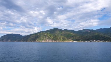 Suruga Körfezi 2 'deki dağ manzarası