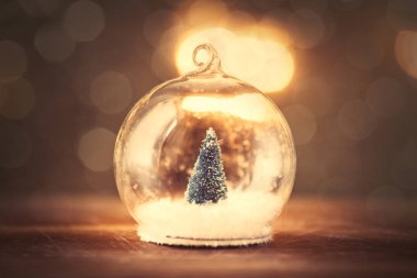 Küçük Noel oyuncağı 