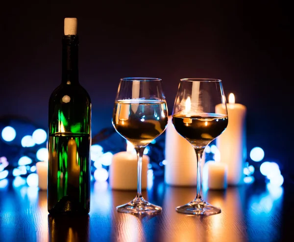 Two glasses of wine and bottle — Stock Photo, Image