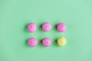  pembe ve sarı marshmallow 