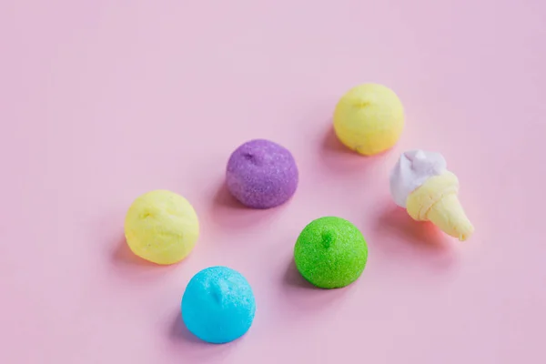 Saborosos marshmallows coloridos — Fotografia de Stock