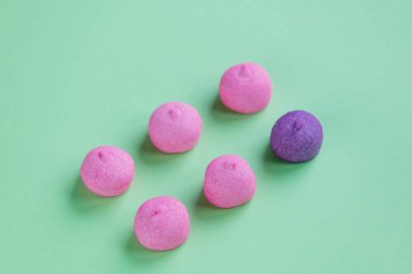 pembe ve mor marshmallow 