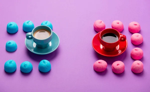 Malvaviscos y tazas de café — Foto de Stock