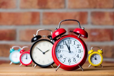 Retro çalar saatler 