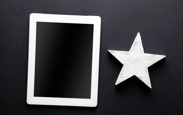 Pc tablet dan bintang putih — Stok Foto