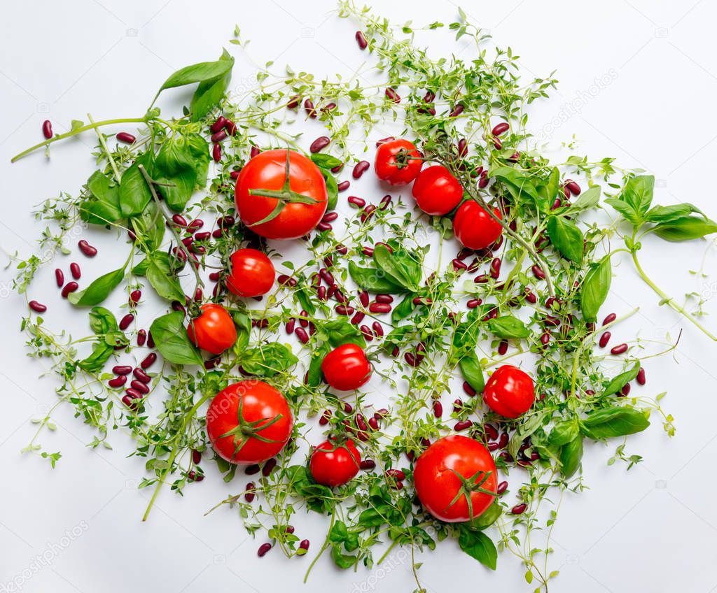 herbs and tomatoes with kidney beans