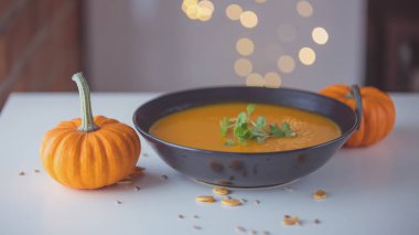 rosemary ile balkabağı çorbası 