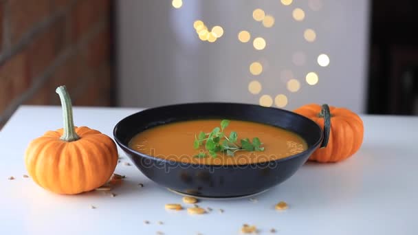 Pumpkin soup with rosemary — Stock Video