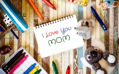 Anneler Günü tebrik kartı kavramlar i love u anne metin ve 