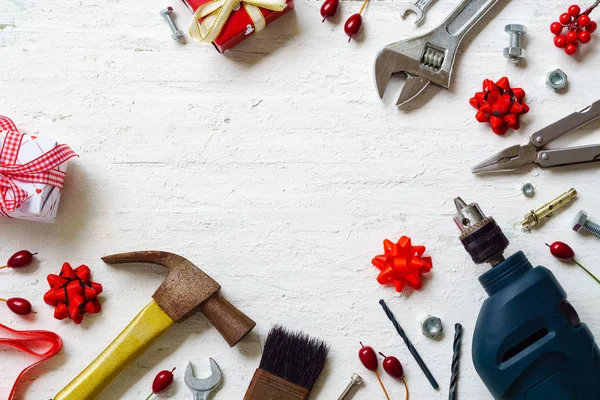 Mutlu Noeller ve mutlu yeni yıl kullanışlı araçlar arka plan ile 