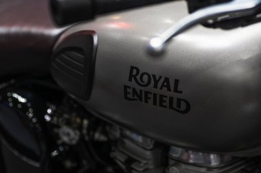 Bangkok, Tayland - Düzenbaz 5, 2019: Royal Enfield logosu