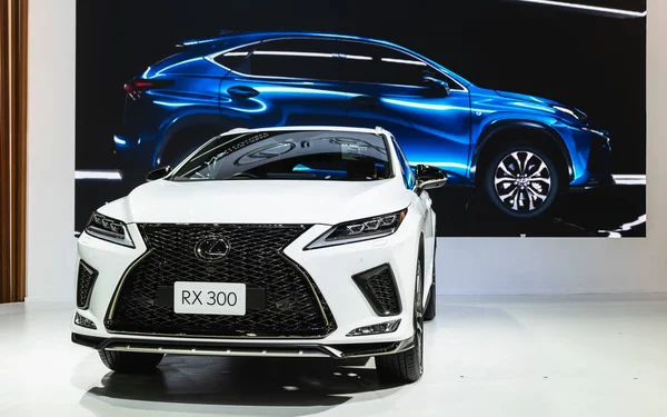 Bangkok, Thailandia - 3 dicembre 2019: Nuova Lexus RX 300 midsize — Foto Stock