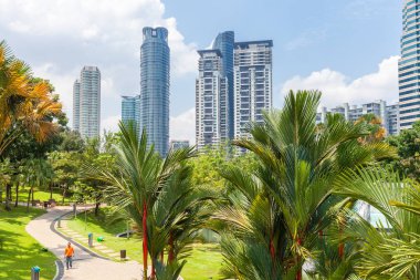Kuala Lumprur manzarası içinde belgili tanımlık geçmiş ile KLCC park