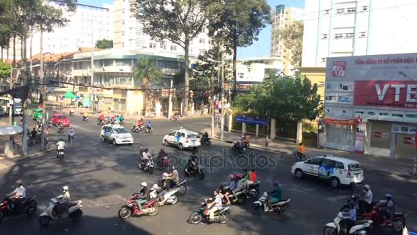 Verkeer op de straat van Ho Chi Minh City — Stockvideo