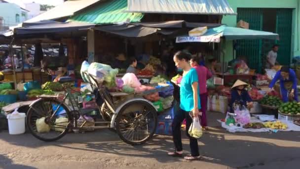 Mercado lotado rua — Vídeo de Stock