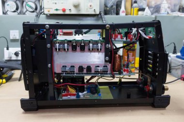 Kaynak içinde elektronik devre kartı