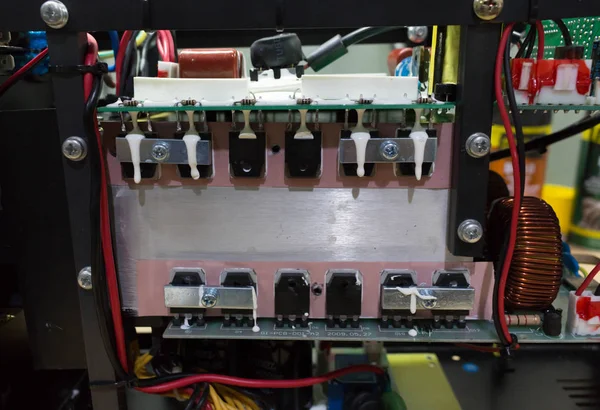 Kaynak içinde elektronik devre kartı