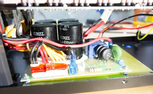 Kaynak içinde elektronik devre kartı