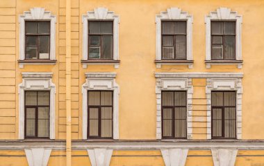 Windows ofis binası cephe üzerinde üst üste