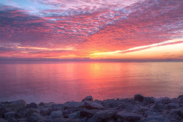 上記の湾の美しい夕日 — ストック写真