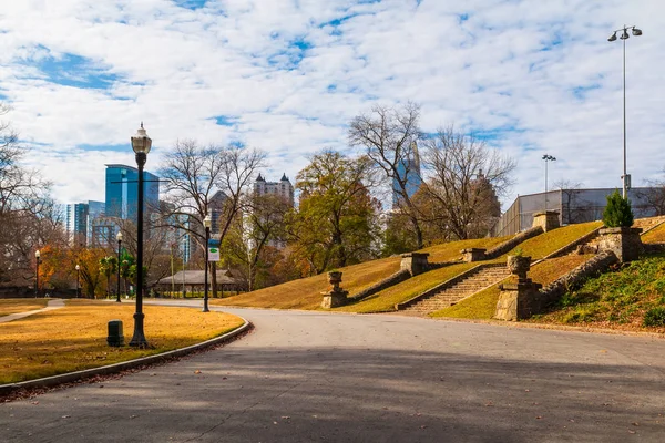 Piedmont park y Midtown Atlanta, EE.UU. — Foto de Stock