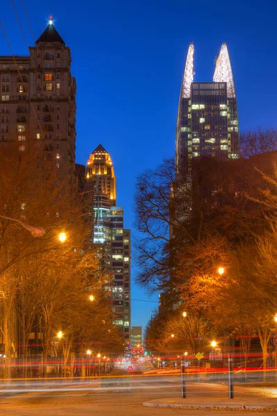 Vista nocturna de Midntown Atlanta, EE.UU. — Foto de Stock