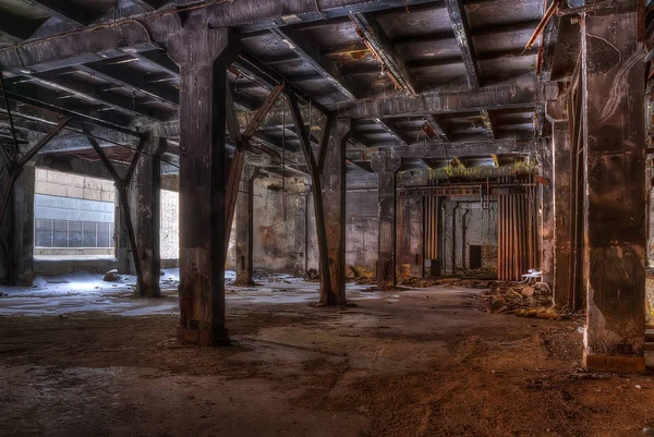 Werkstatt der verlassenen Fabrik, hdr — Stockfoto