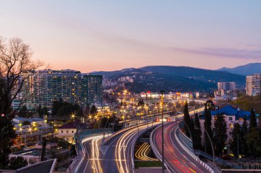 Havadan görünümü karayolu Kurortnyy Prospekt katlama, Sochi, Rusya Federasyonu
