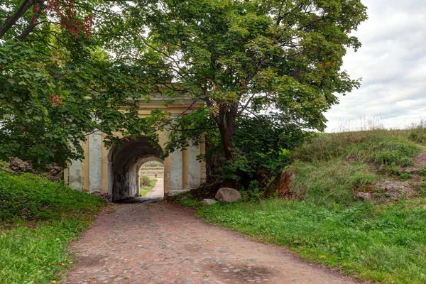 Fredrikshamn Gate in Annenkrone, Vyborg, Russia — Stock Photo, Image