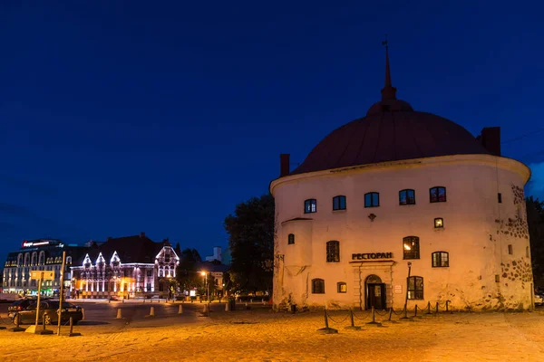 Rynek i okrągła wieża w Vyborgu — Zdjęcie stockowe
