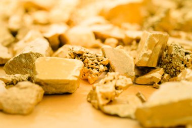 Altın madeni arka plan doku parçası kadar kapatın