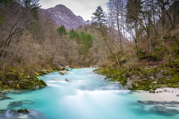 Río Turquesa Los Alpes Larga Exposición Gran Angular Imagen — Foto de Stock