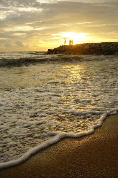 Güzel gün batımı manzarası, deniz manzarası.