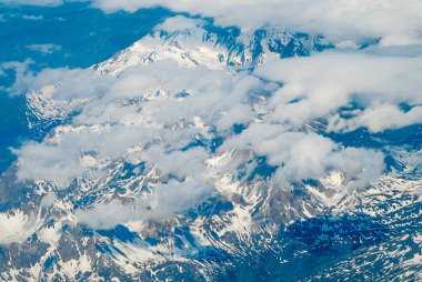 İsviçre Alpleri arial görünümü