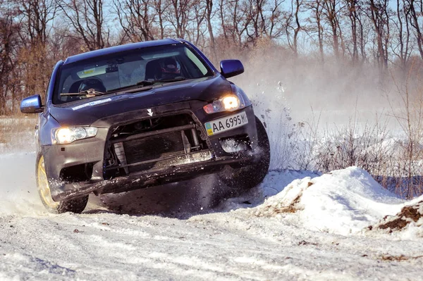 Autók téli rally — Stock Fotó