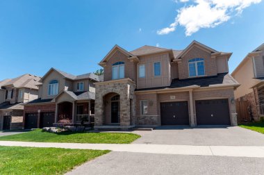 Kitchener yeni özel evlerde