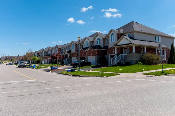 Kitchener yeni özel evlerde