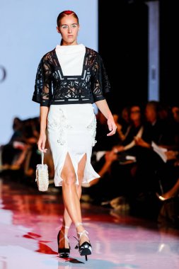 Toronto kadın moda haftası