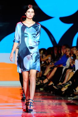 Toronto kadın moda haftası